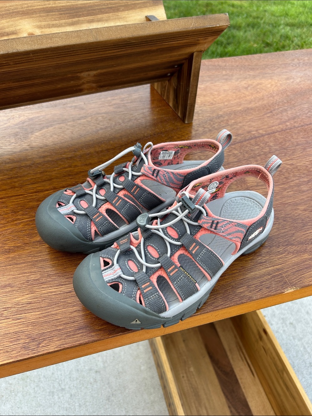 Keen Women’s gray and coral sport sandals